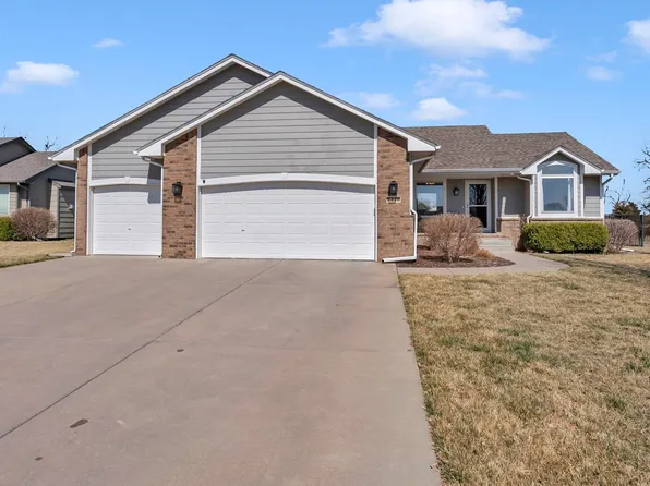 2420 N Fieldstone St, Andover, KS 67002