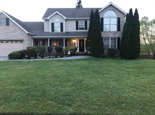 110 Lee Carter Dr, Johnson City, TN 37601