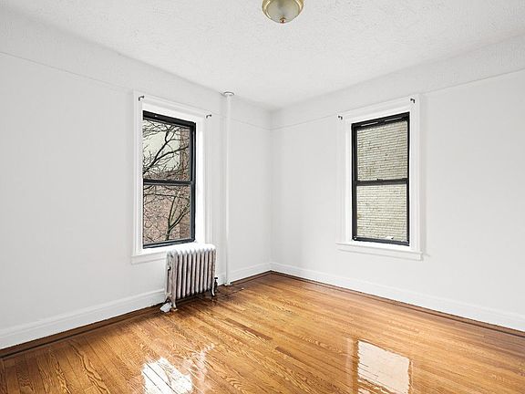 3rd image of 509 W 155th St APT 4b