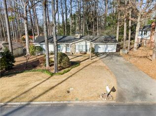 135 Shady Grove Ln, Alpharetta, GA 30009