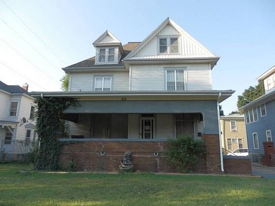 1st image of 415 W Ash St