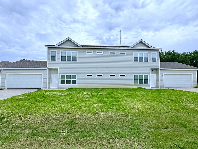 22060 Flanagan Cir #B — Photo 1