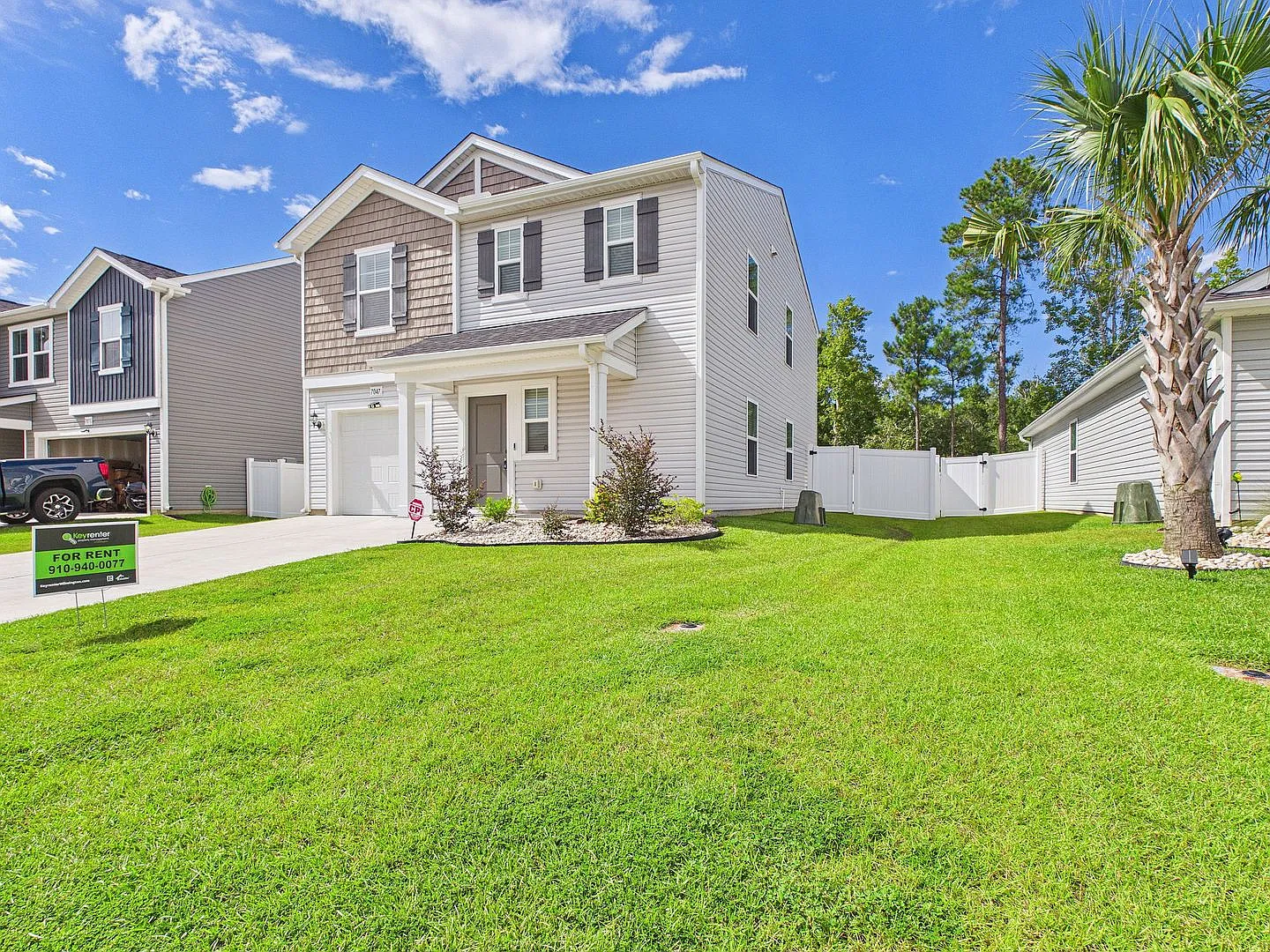 Price Reduction $2475! Gorgeous Home In Sunset Beach - Available Now! — Photo 2