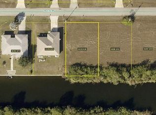 2046 NE 27th Ter, Cape Coral, FL 33909