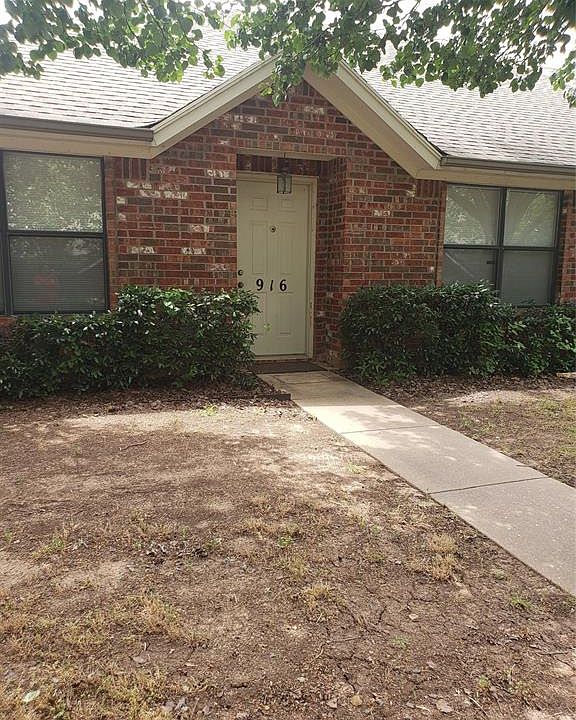 1st image of 916 Austin Ct