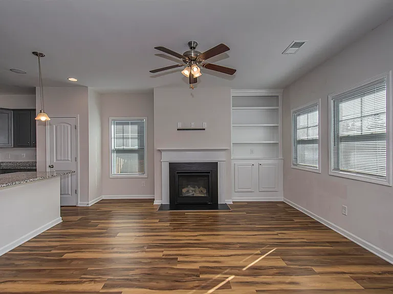 147 Doolittle Dr — Photo 16