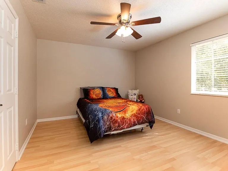 7903 Saint Giles Pl — Photo 11