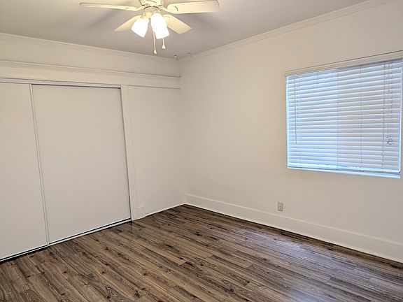 4th image of 545 W 41st St #545