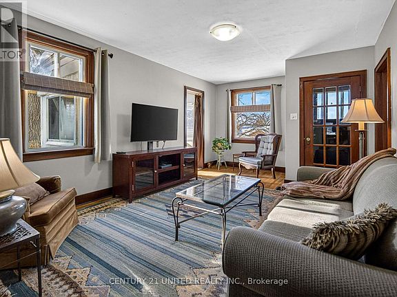 4th image of 638 Rubidge St