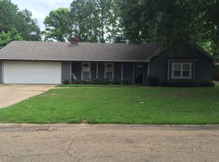 432 Pine Ridge Dr, Madison, MS 39110