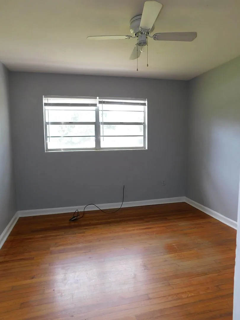 Free August & September Rent! Walk To Westside Park! — Photo 3