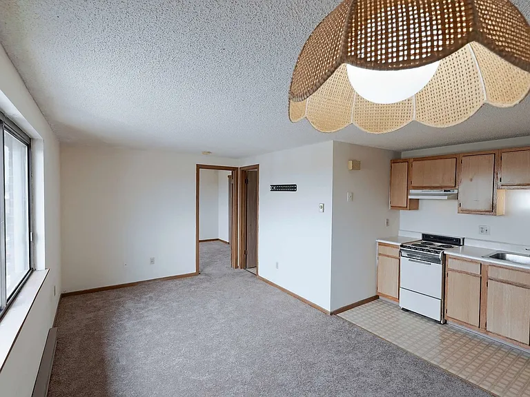 Maplewood Apartments — Photo 29