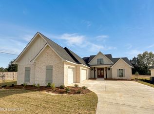 105 Biltmore Cv, Flowood, MS 39232