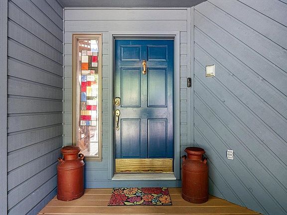 4th image of 552 Chinquapin Dr