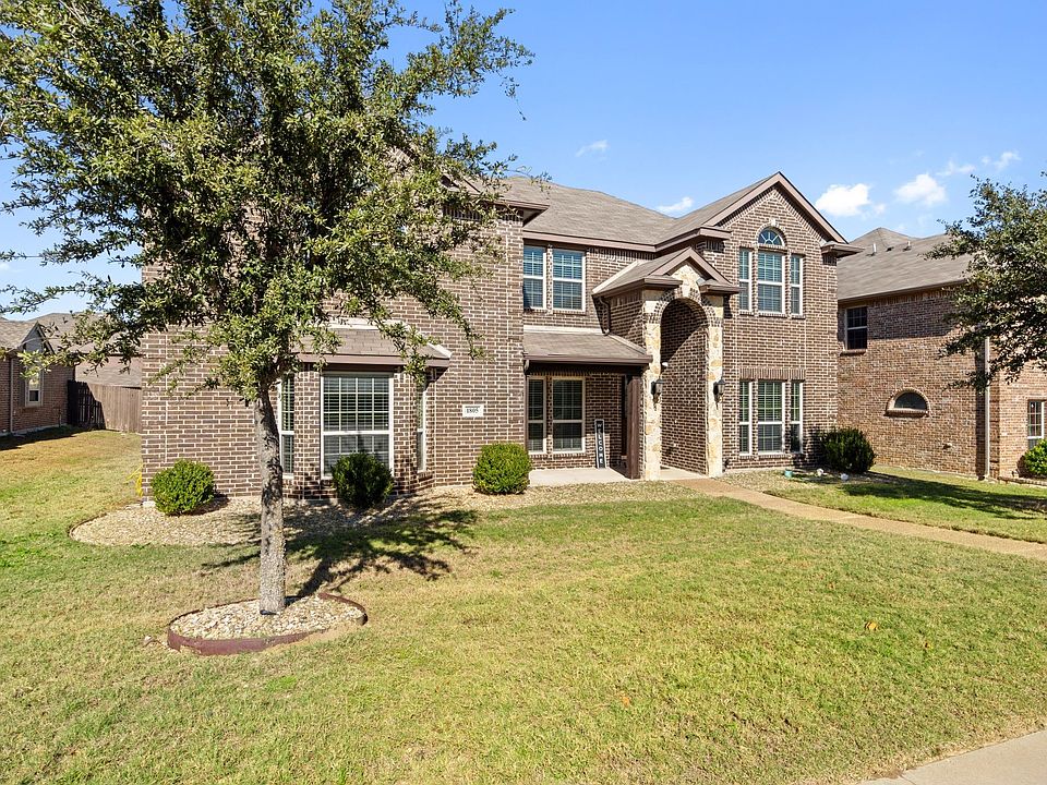 1st image of 1805 Lakeview Dr