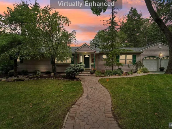 325 South Dr, Paramus, NJ 07652