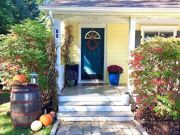 Curb appeal galore!