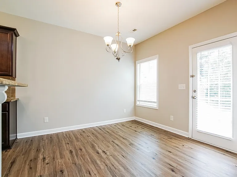 508 McCarthy Dr — Photo 6