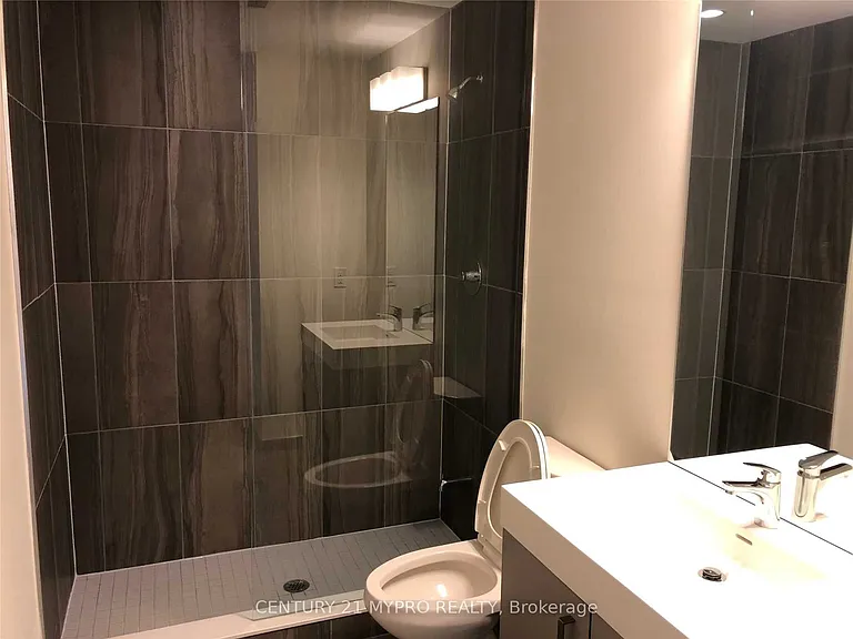 17 Dundonald St #502 — Photo 8