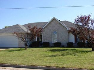 16847 Klinton Dr, Boonville, MO 65233