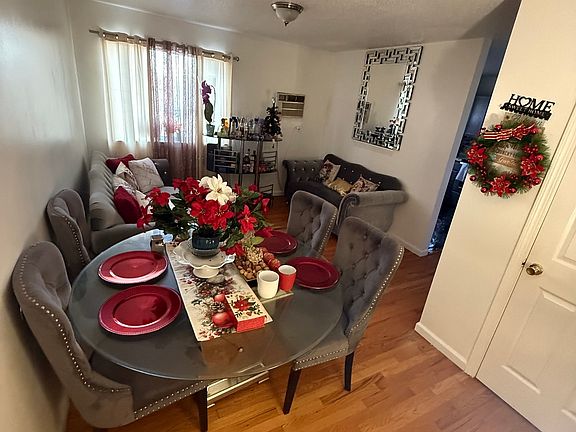 2nd image of 135 Flax Hill Road #10