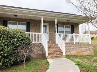 1779 Derby Downs Dr, Friendsville, TN 37737