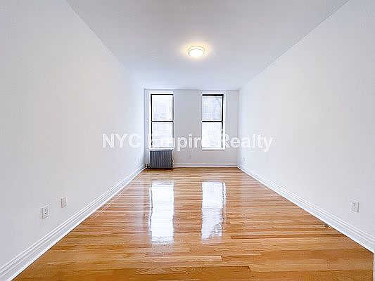 1st image of 692 9th Ave #2B