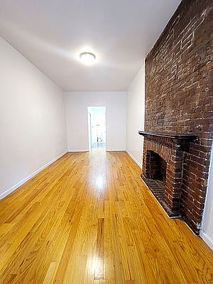 5th image of 335 W 29th St #D4
