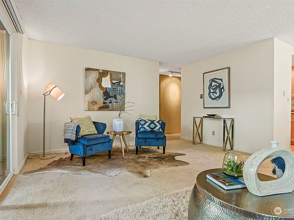 4th image of 18900 8th Avenue NW #104