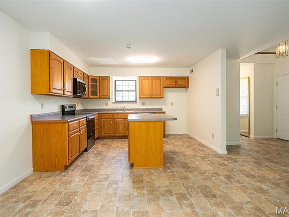 5th image of 7037 Green Tee Ct APT F