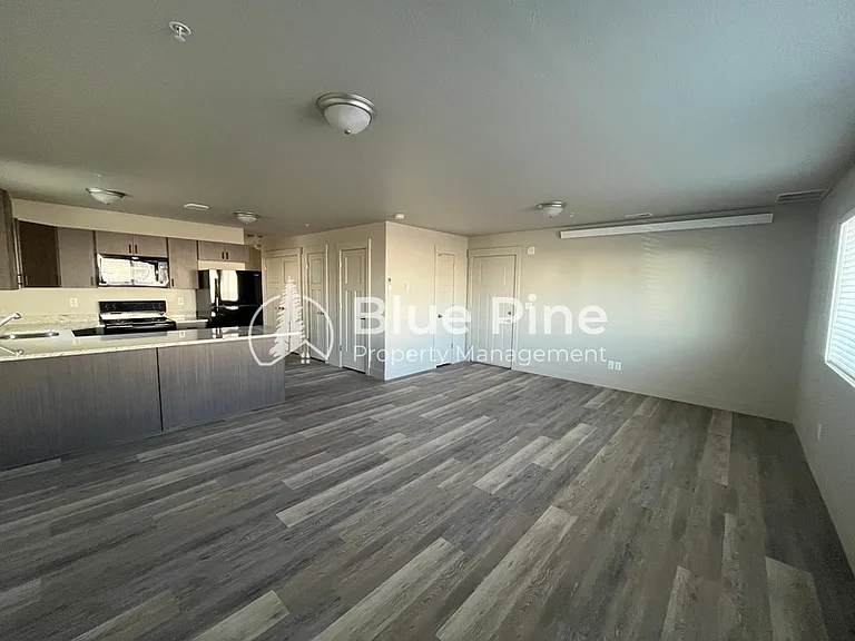 3565 E Gample Ave #4 — Photo 3