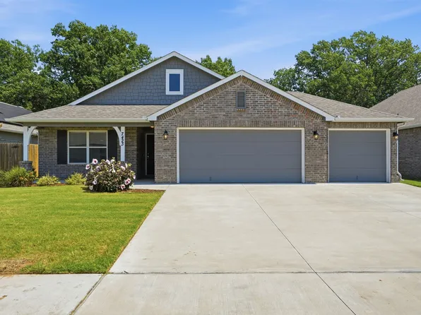 7423 S Walnut Ave, Broken Arrow, OK 74011