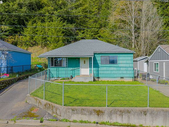4th image of 900 W 17th St