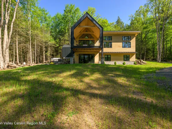 31 Windham Farms Road, Windham, NY 12496