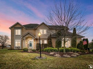 25925 Pond View Dr, New Boston, MI 48164