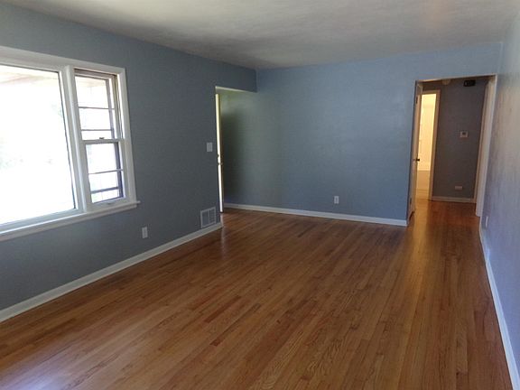 2nd image of 1120 Ashland Ave