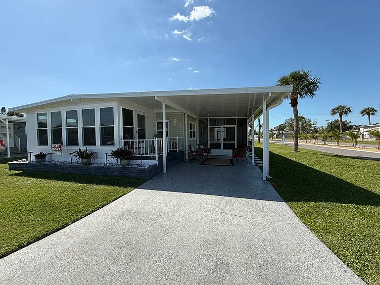 217 Periwinkle St — Photo 12