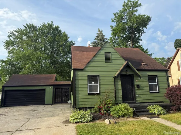 41 Parkview St, Mount Clemens, MI 48043