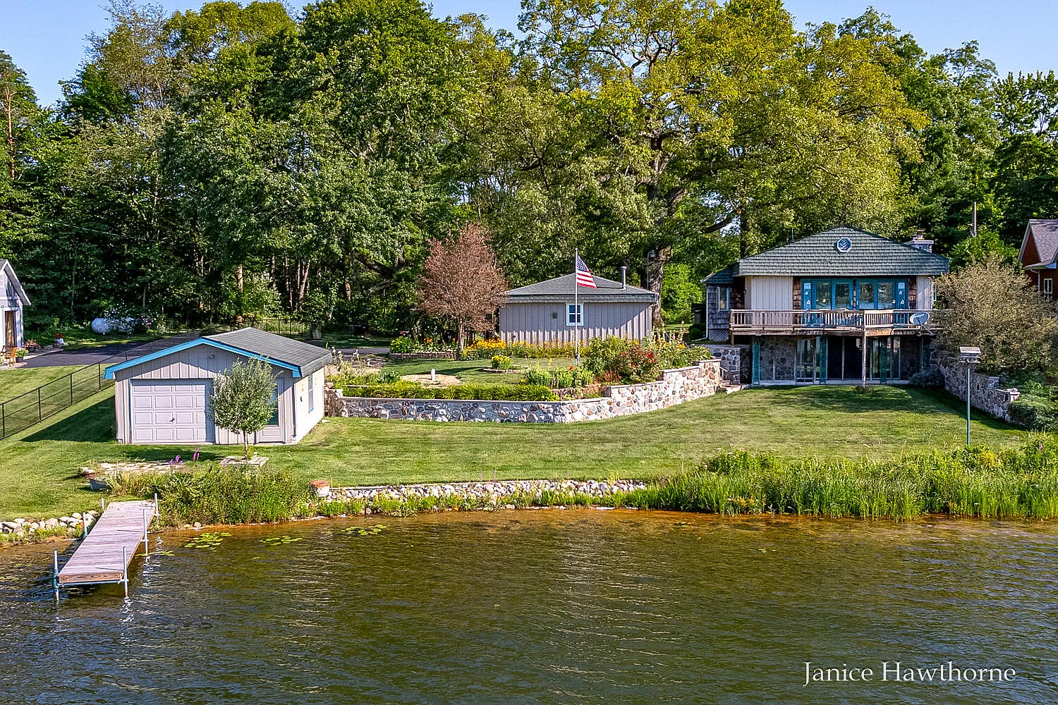 5728 Head Lake Rd photo 1