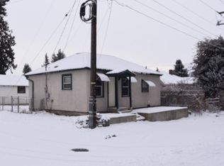 612 N Cedar St, Chelan, WA 98816