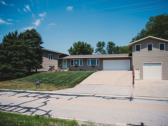 2nd image of 2523 McConnell Ave