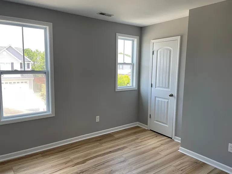 4019 Darrow Dr — Photo 26
