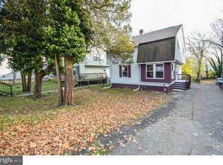 22 Almonesson Rd, Blackwood, NJ 08012