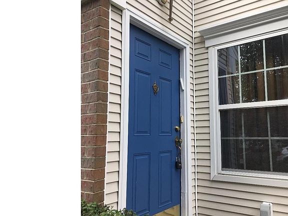 2nd image of 3352 Woodland Cir