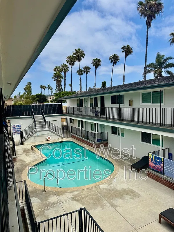 2 bed, 1.0 bath, 750 sqft, $3,300 — Photo 4