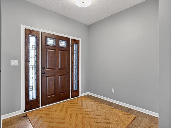 3rd image of 552 Panorama Cir NW