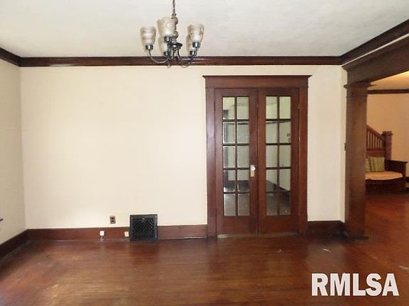 5th image of 212 Anne St