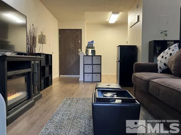 2450 Lymbery St APT 336, Reno, NV 89509