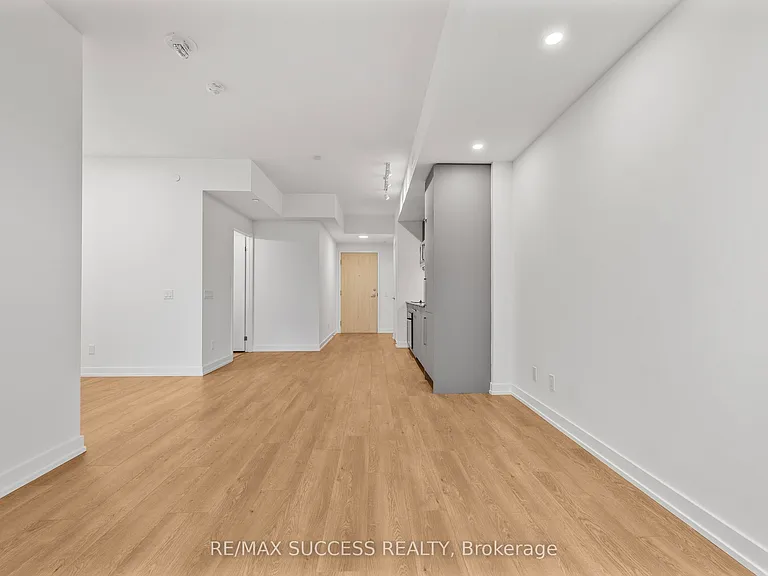 181 Sheppard Ave E #718 — Photo 14