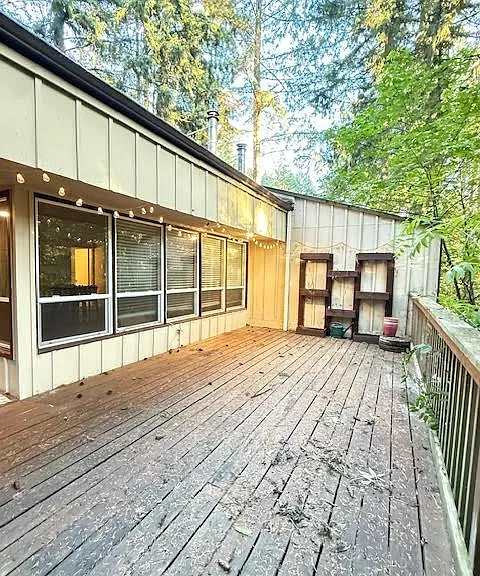 17927 Overlake Ct SE — Photo 2